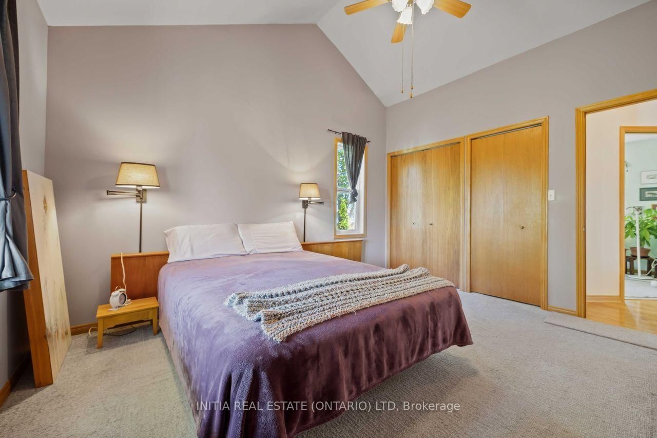 4217 Bluepoint Drive • Plympton-Wyoming, ON photo 14