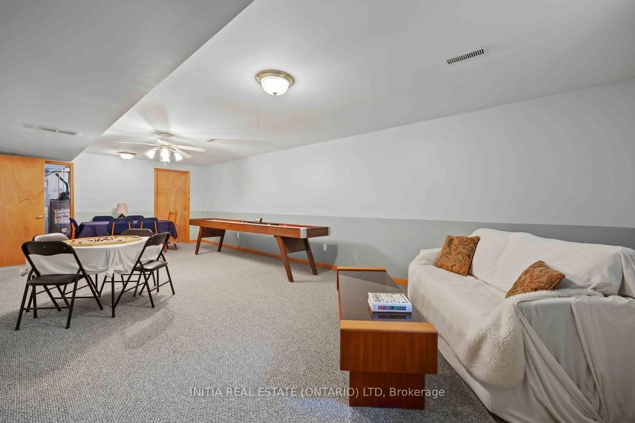 4217 Bluepoint Drive • Plympton-Wyoming, ON photo 21