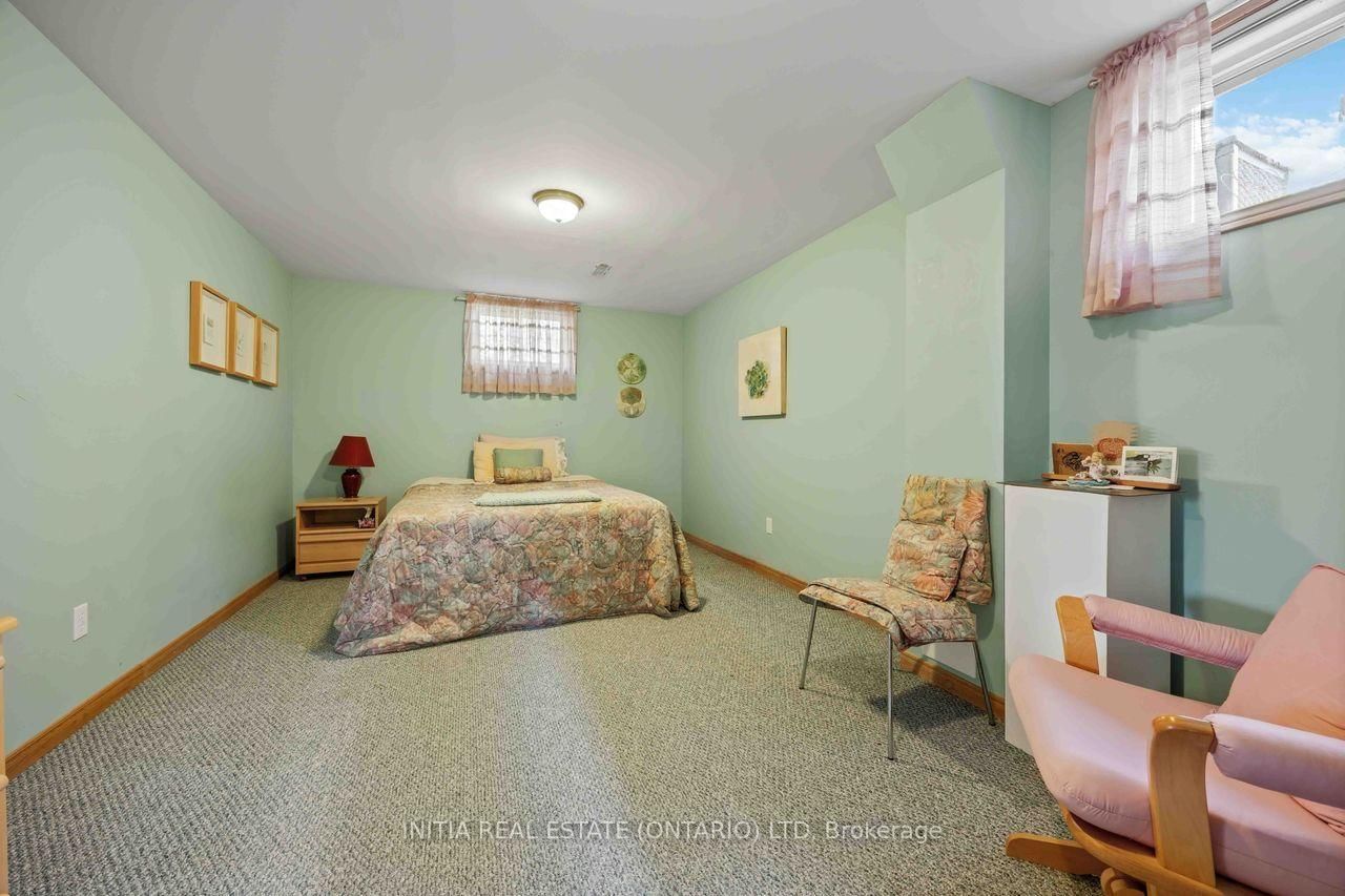 4217 Bluepoint Drive • Plympton-Wyoming, ON photo 22