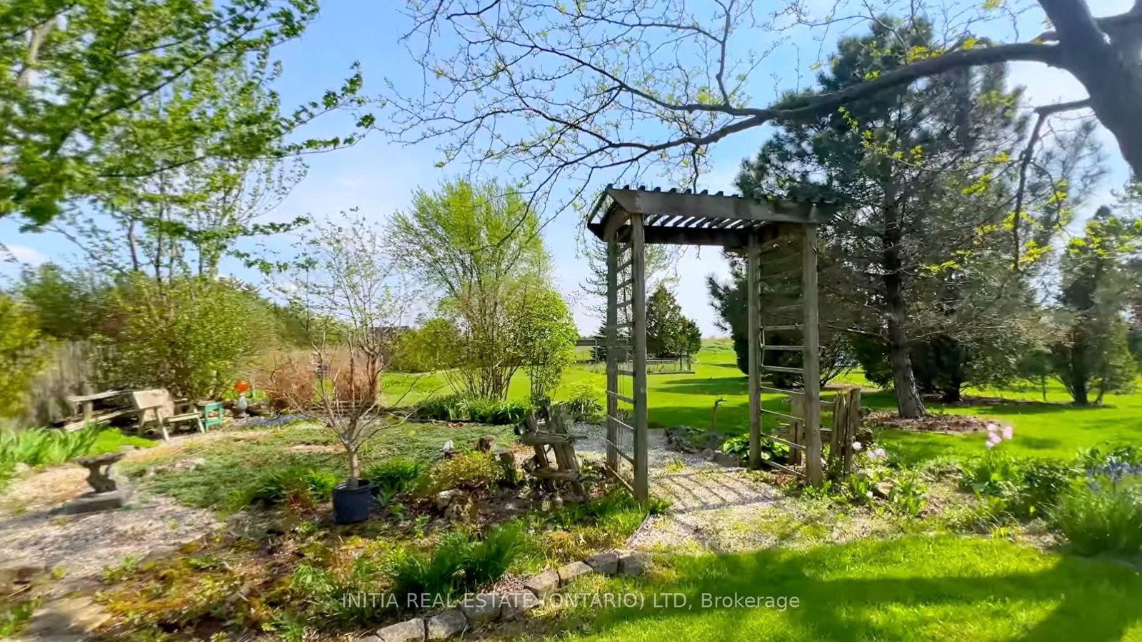 4217 Bluepoint Drive • Plympton-Wyoming, ON photo 29