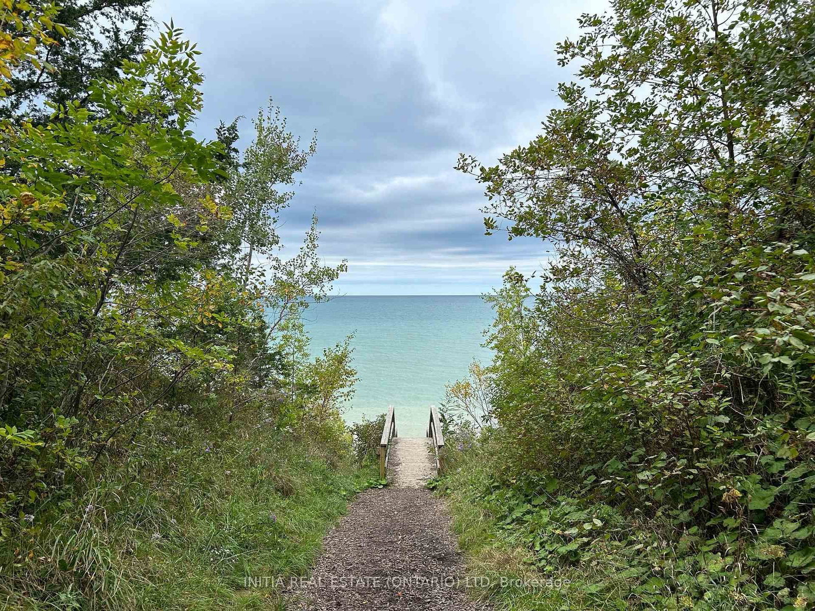 4217 Bluepoint Drive • Plympton-Wyoming, ON photo 36