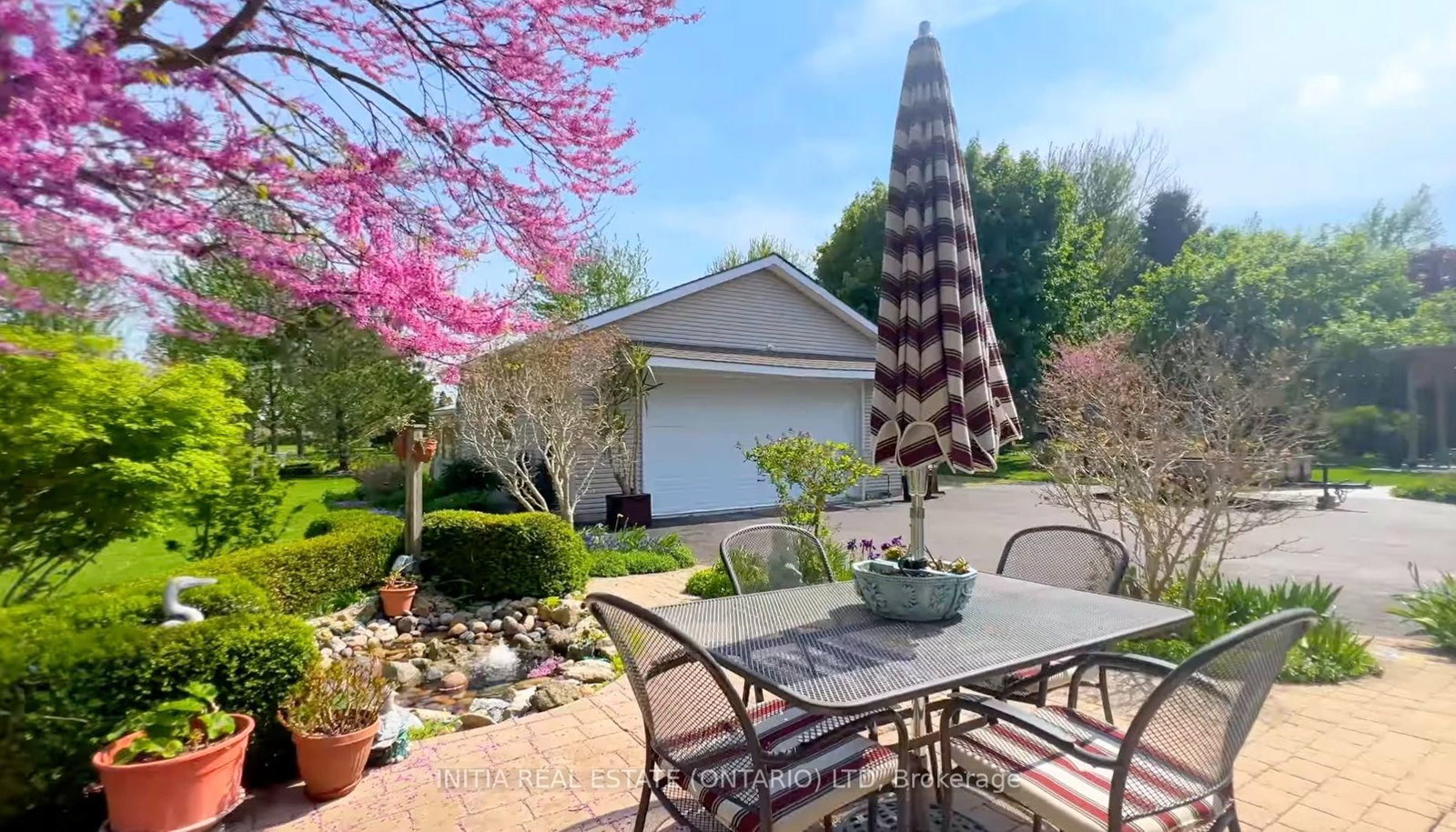4217 Bluepoint Drive • Plympton-Wyoming, ON photo 4