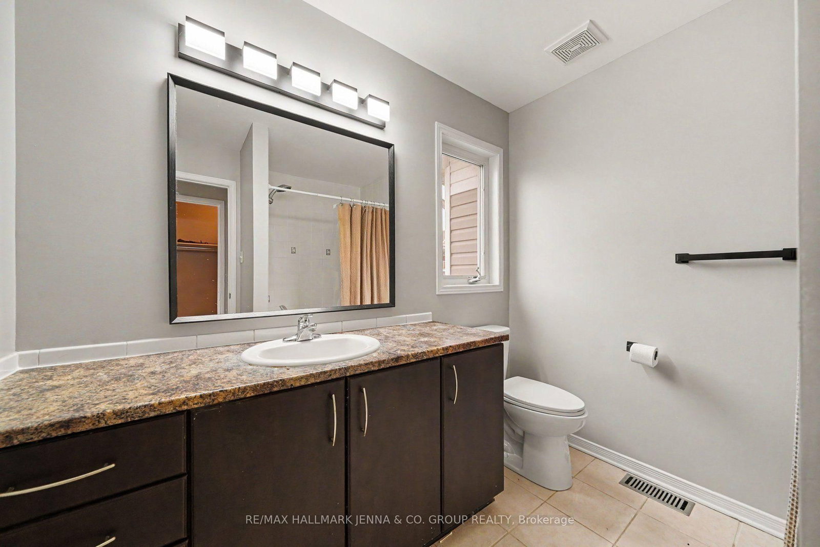 190 Sorento Street • Ottawa, ON photo 18