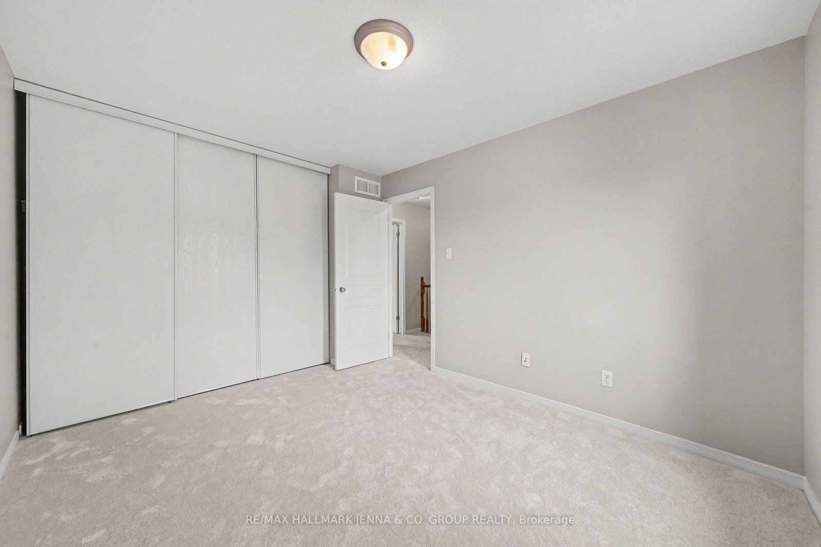 190 Sorento Street • Ottawa, ON photo 19