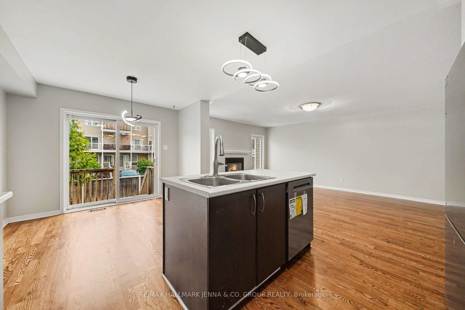190 Sorento Street • Ottawa, ON photo 9