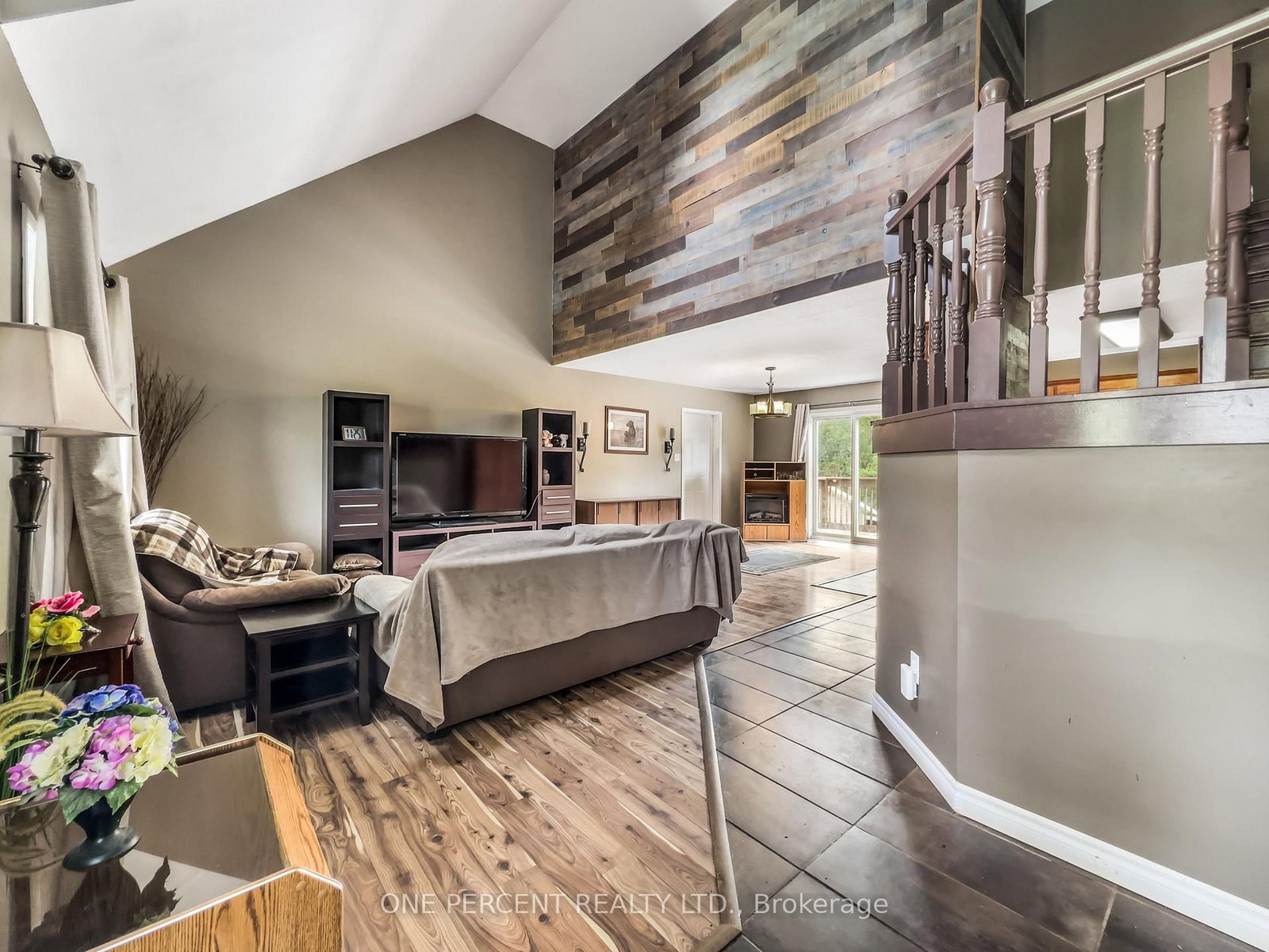 30 Woodridge Drive • Madoc, ON photo 12