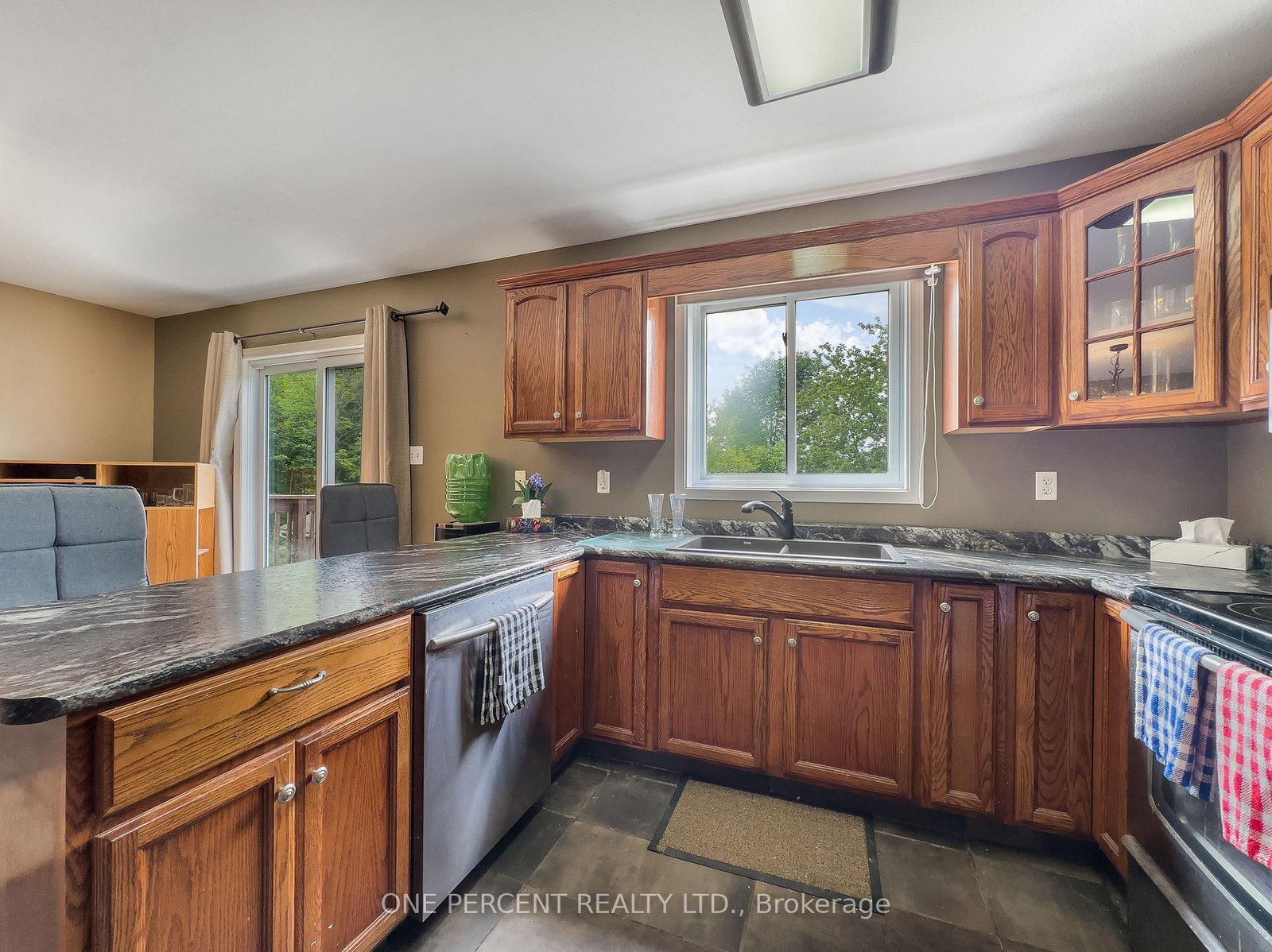 30 Woodridge Drive • Madoc, ON photo 17