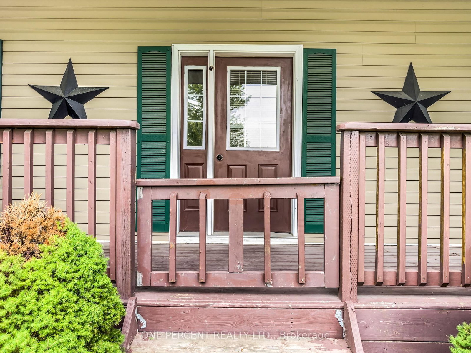 30 Woodridge Drive • Madoc, ON photo 3