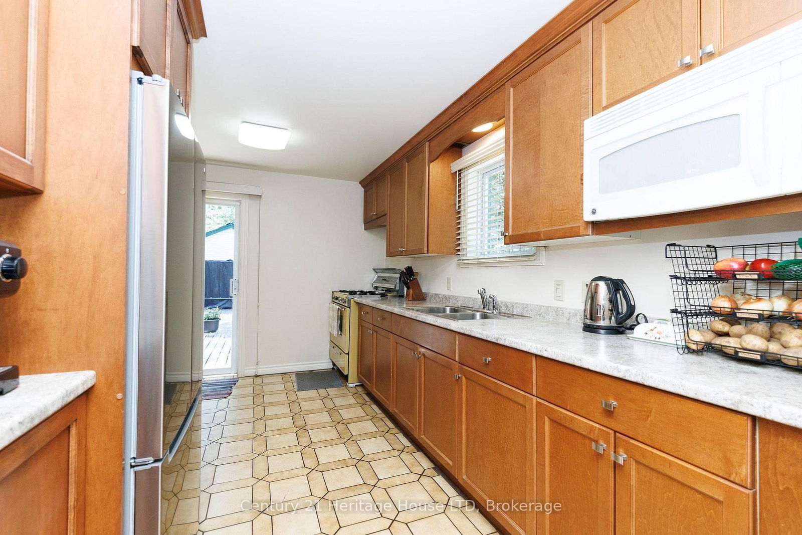 187 South Mill Street • Fort Erie, ON photo 2