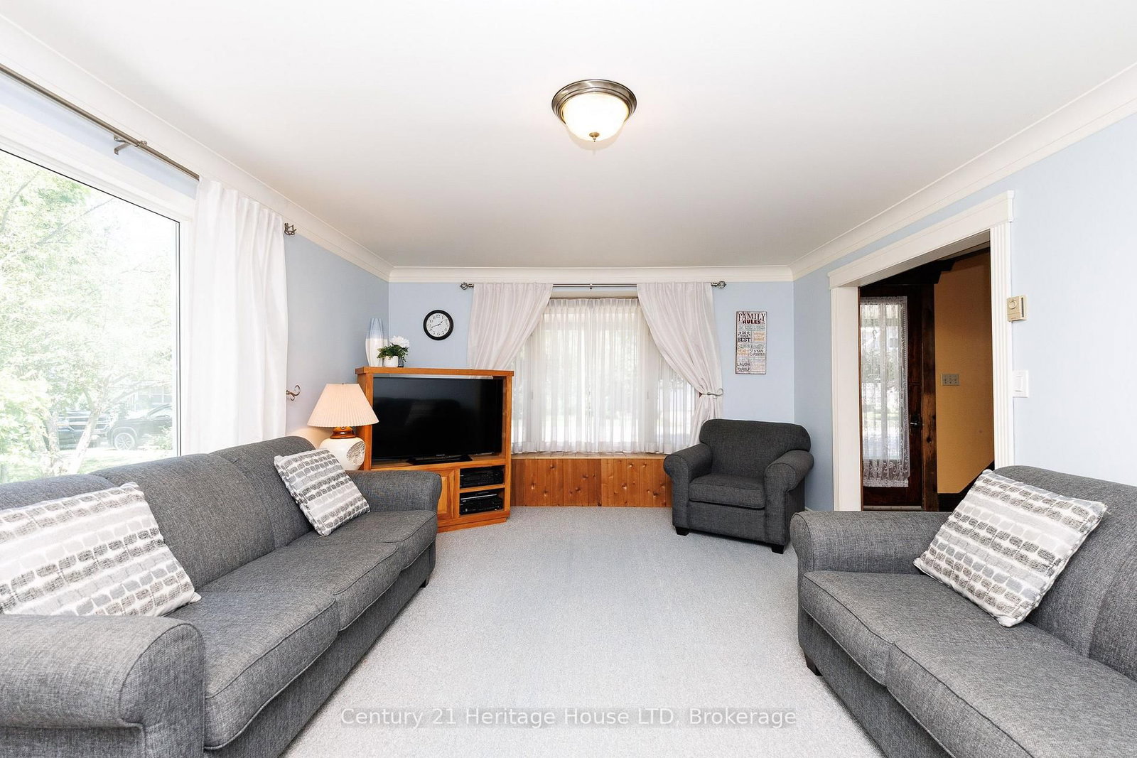 187 South Mill Street • Fort Erie, ON photo 3