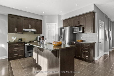 2200 NANTES Street • Ottawa, ON photo 6