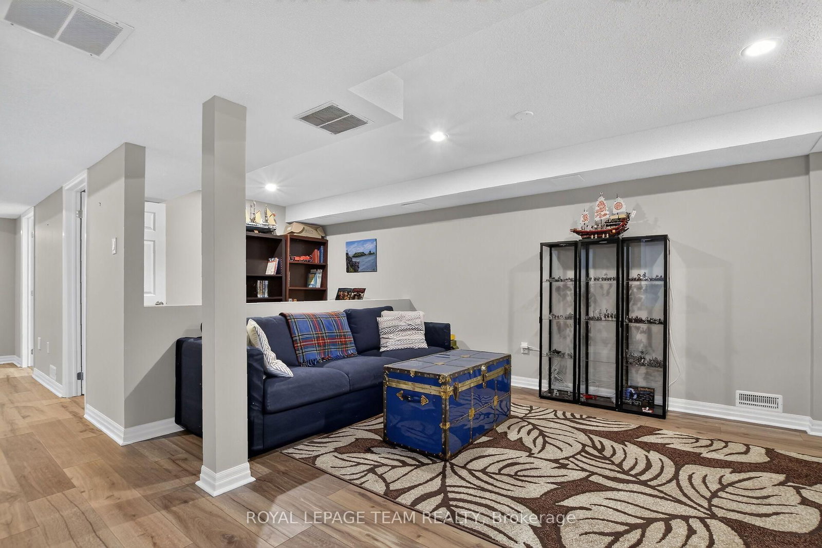 3 Hepburn Court • Ottawa, ON photo 31