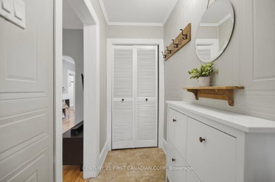 968 COLBORNE Street • London East, ON photo 7