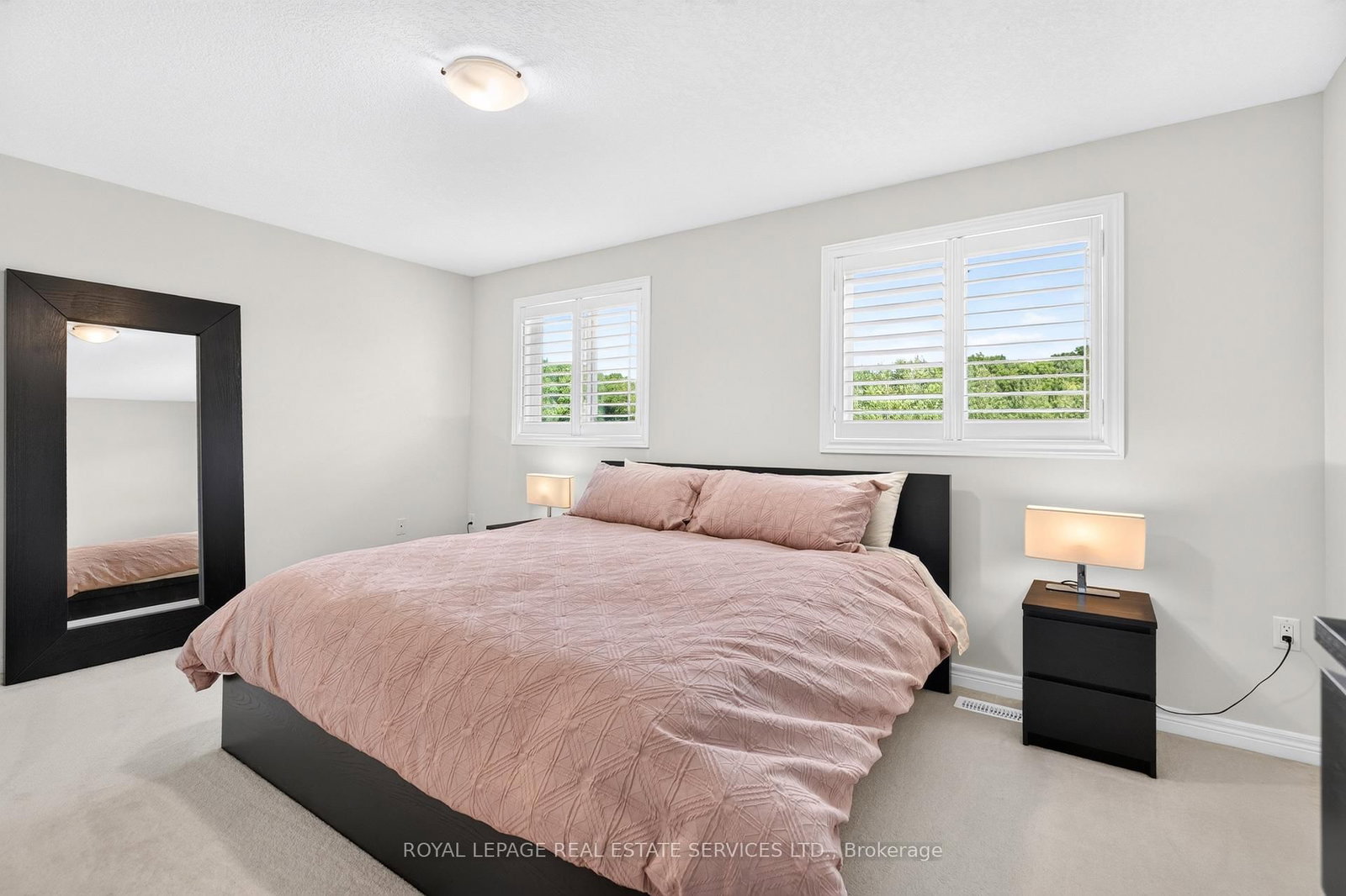 113 Liddycoat Lane • Hamilton, ON photo 18