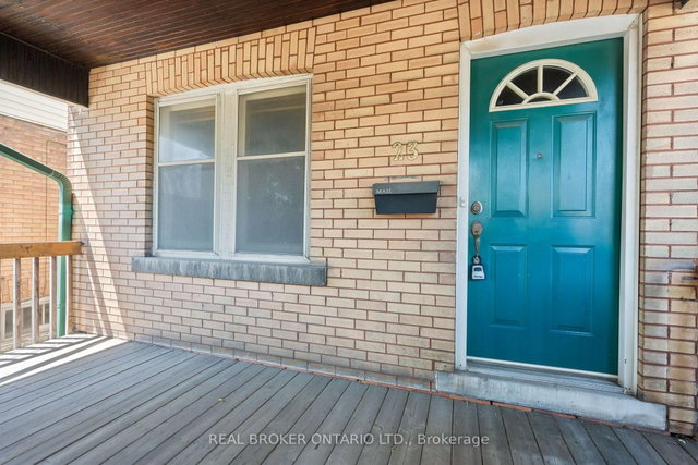 23 Edgemont Street N