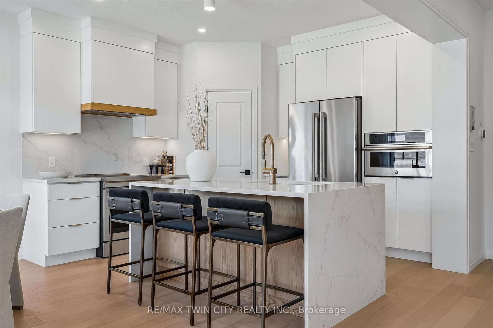 1681 Dunkirk Avenue • Woodstock, ON photo 12