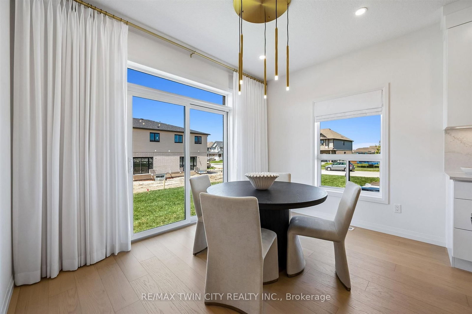 1681 Dunkirk Avenue • Woodstock, ON photo 16
