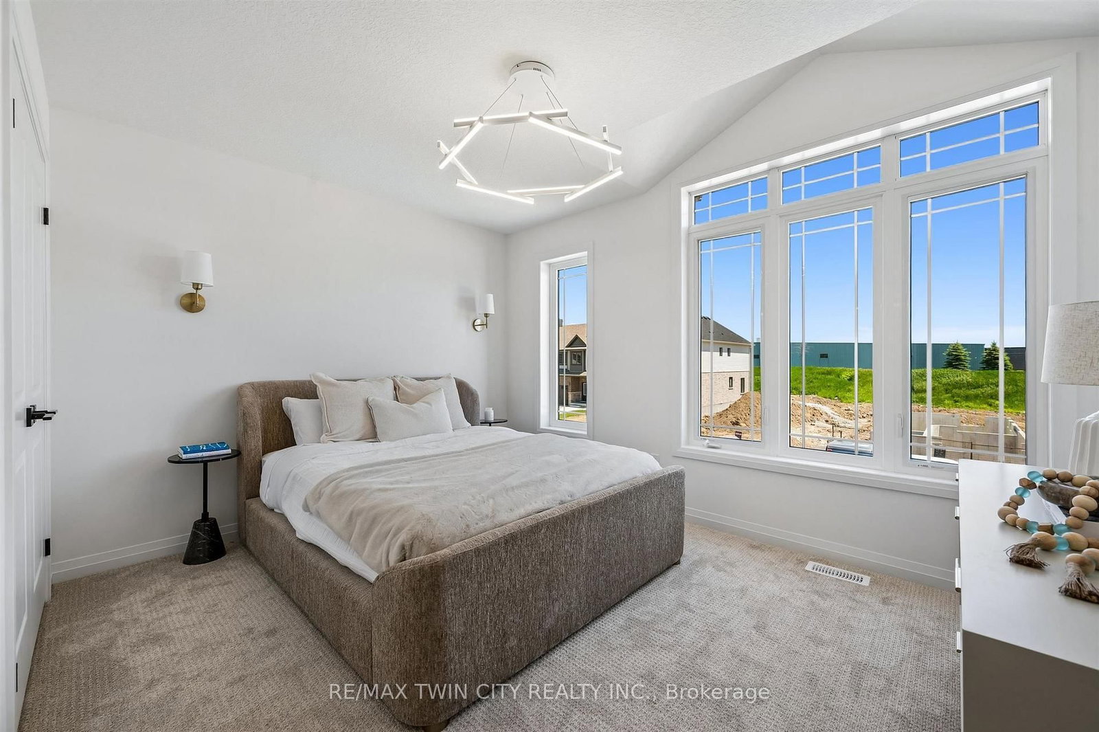 1681 Dunkirk Avenue • Woodstock, ON photo 27