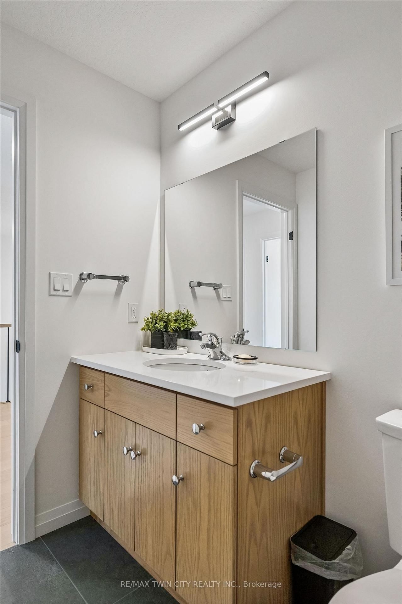 1681 Dunkirk Avenue • Woodstock, ON photo 39