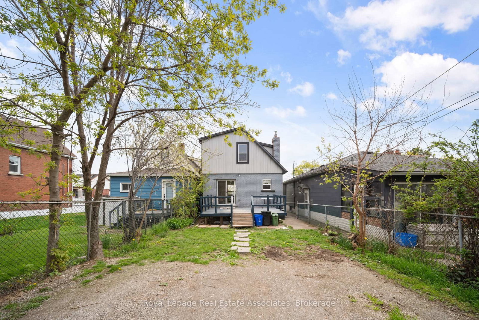 305 Weir Street N • Hamilton, ON photo 27