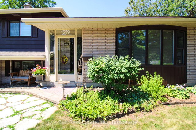 1559 Westbrook Drive