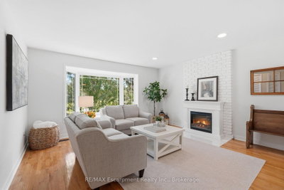 337 Concession 5 W • Hamilton, ON photo 4