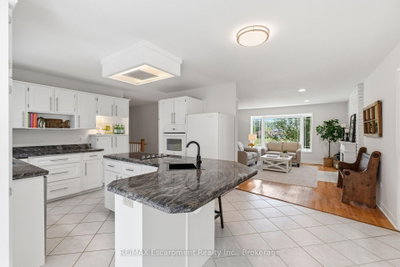 337 Concession 5 W • Hamilton, ON photo 7
