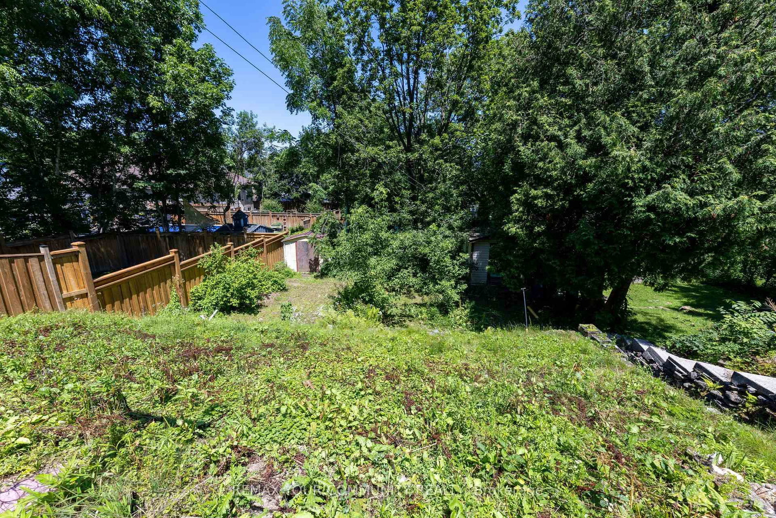 47 Mountain Street • Grimsby, ON photo 21