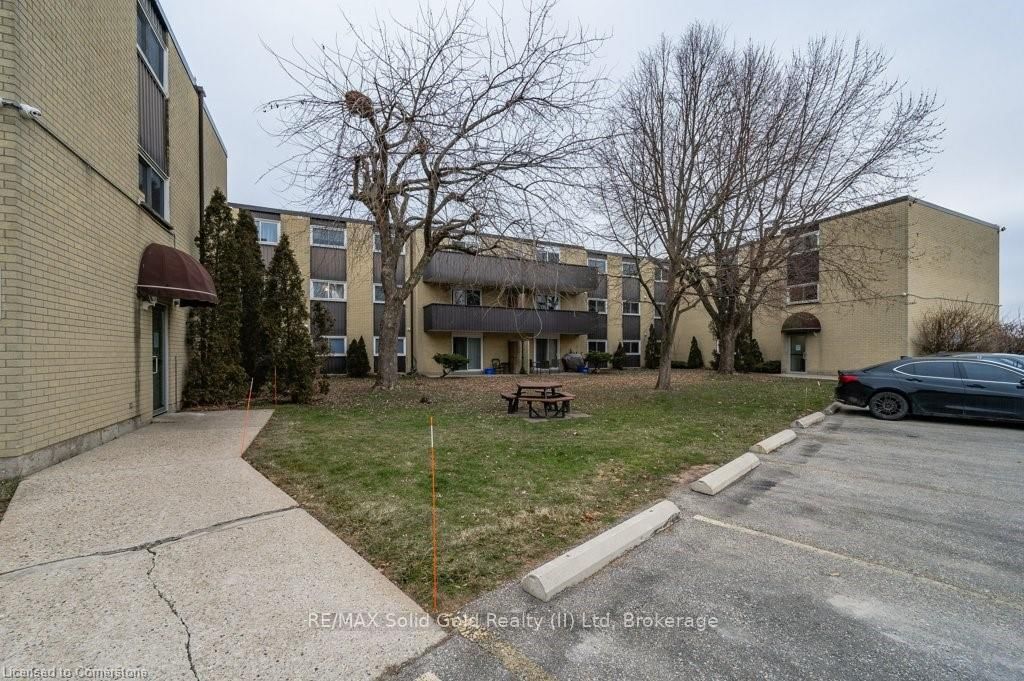 308-75 Hazelglen Dr, Kitchener, view 37