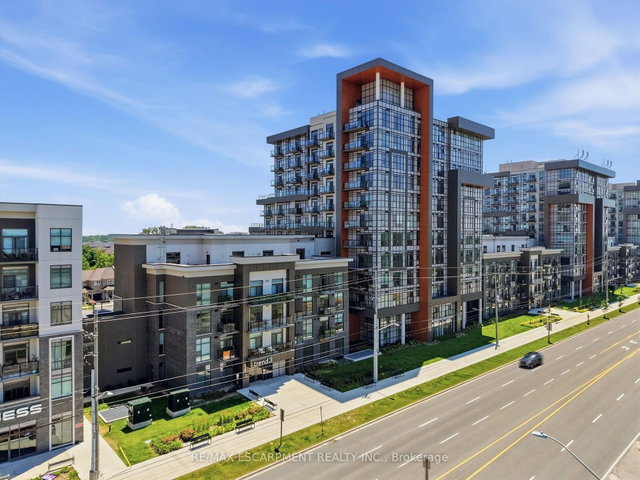 1107 - 470 Dundas Street E