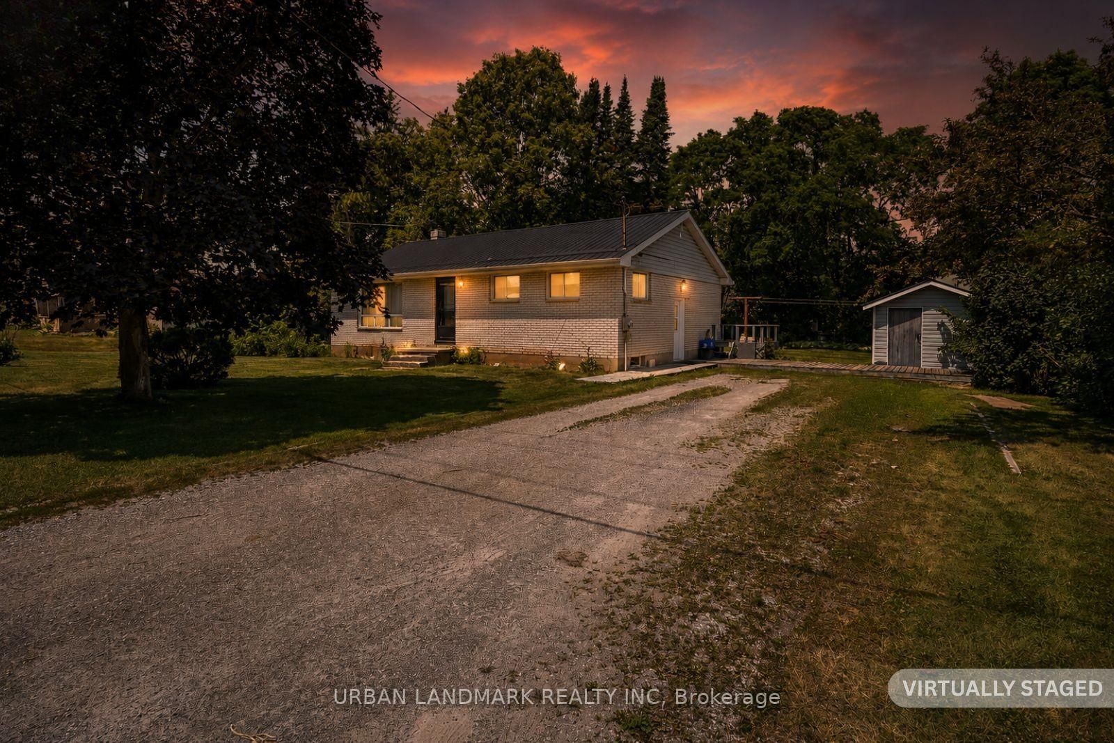 22 Queen Victoria Street W • Madoc, ON photo 3