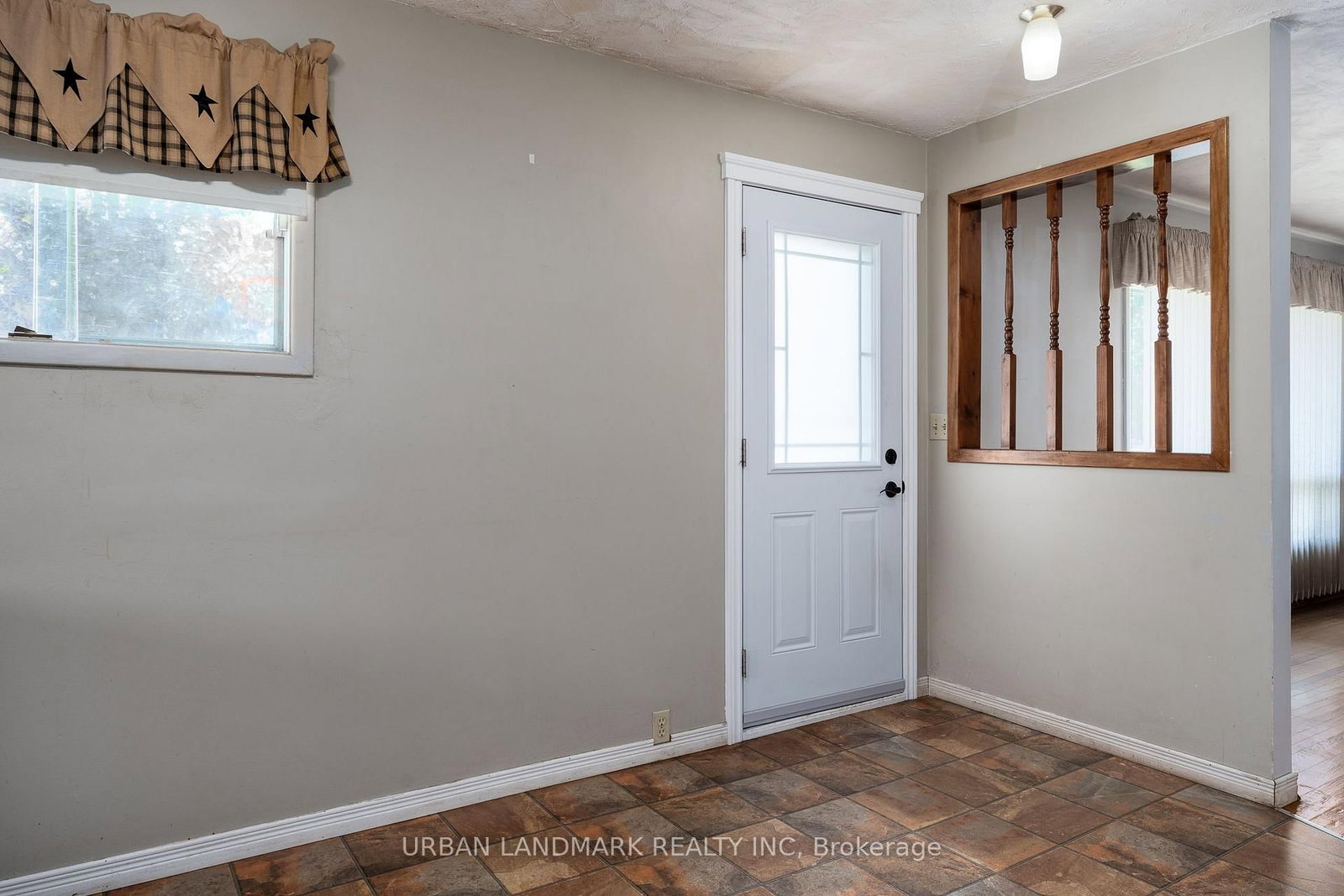 22 Queen Victoria Street W • Madoc, ON photo 6