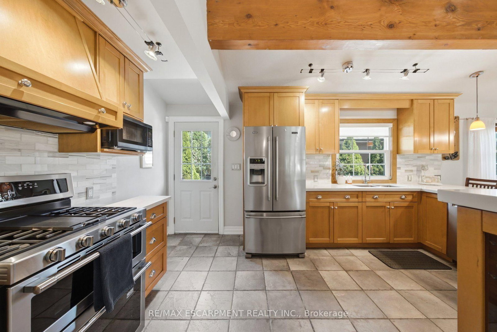 92 AUCHMAR Road • Hamilton, ON photo 13