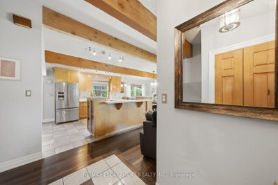 92 AUCHMAR Road • Hamilton, ON photo 3