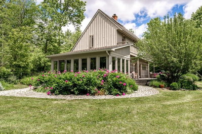 Detached House for sale at 5063 LINE 39, Perth East, Ontario, N0K 1X0 - Ellice - MLS: X13568604