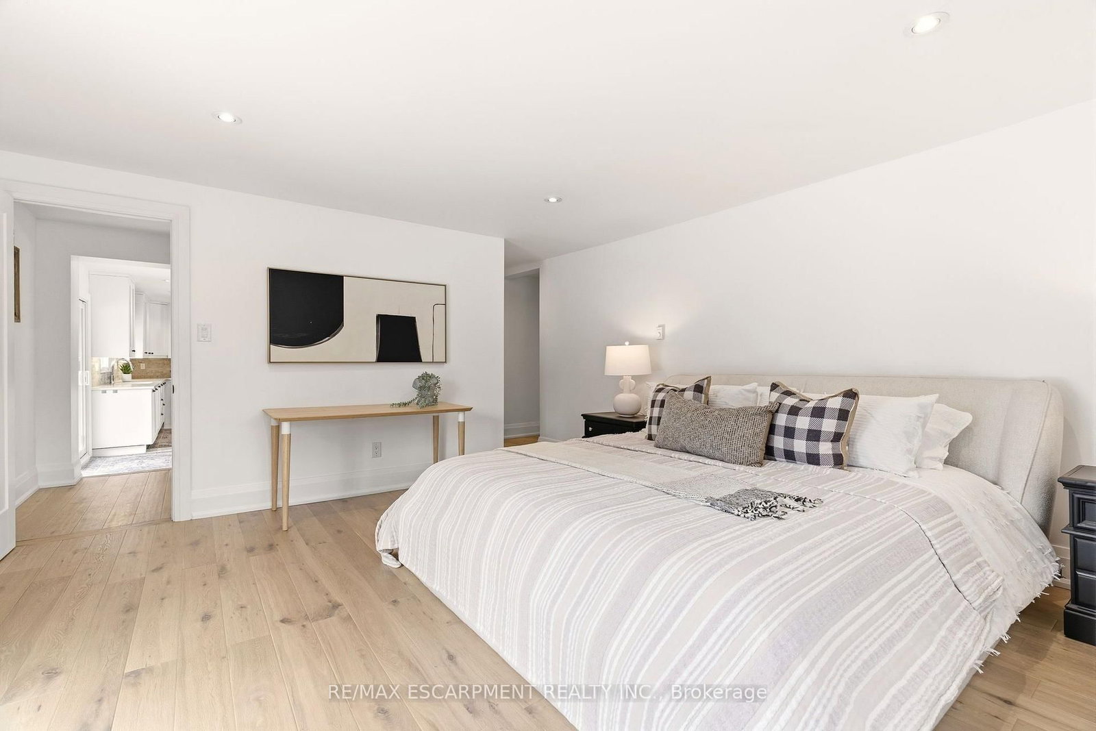 22 Rosebough Street • Hamilton, ON photo 15