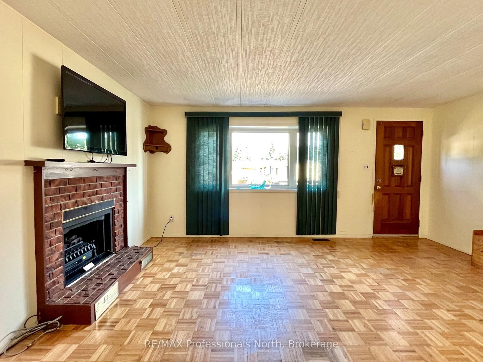 1034 Eighth Lane • Minden Hills, ON photo 13