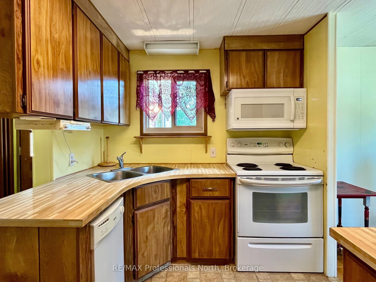 1034 Eighth Lane • Minden Hills, ON photo 21