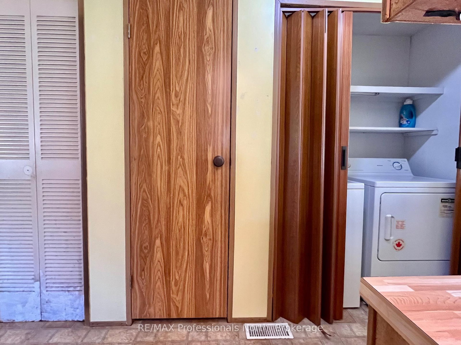 1034 Eighth Lane • Minden Hills, ON photo 25