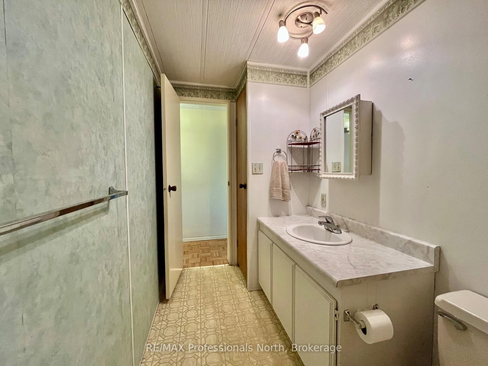 1034 Eighth Lane • Minden Hills, ON photo 36