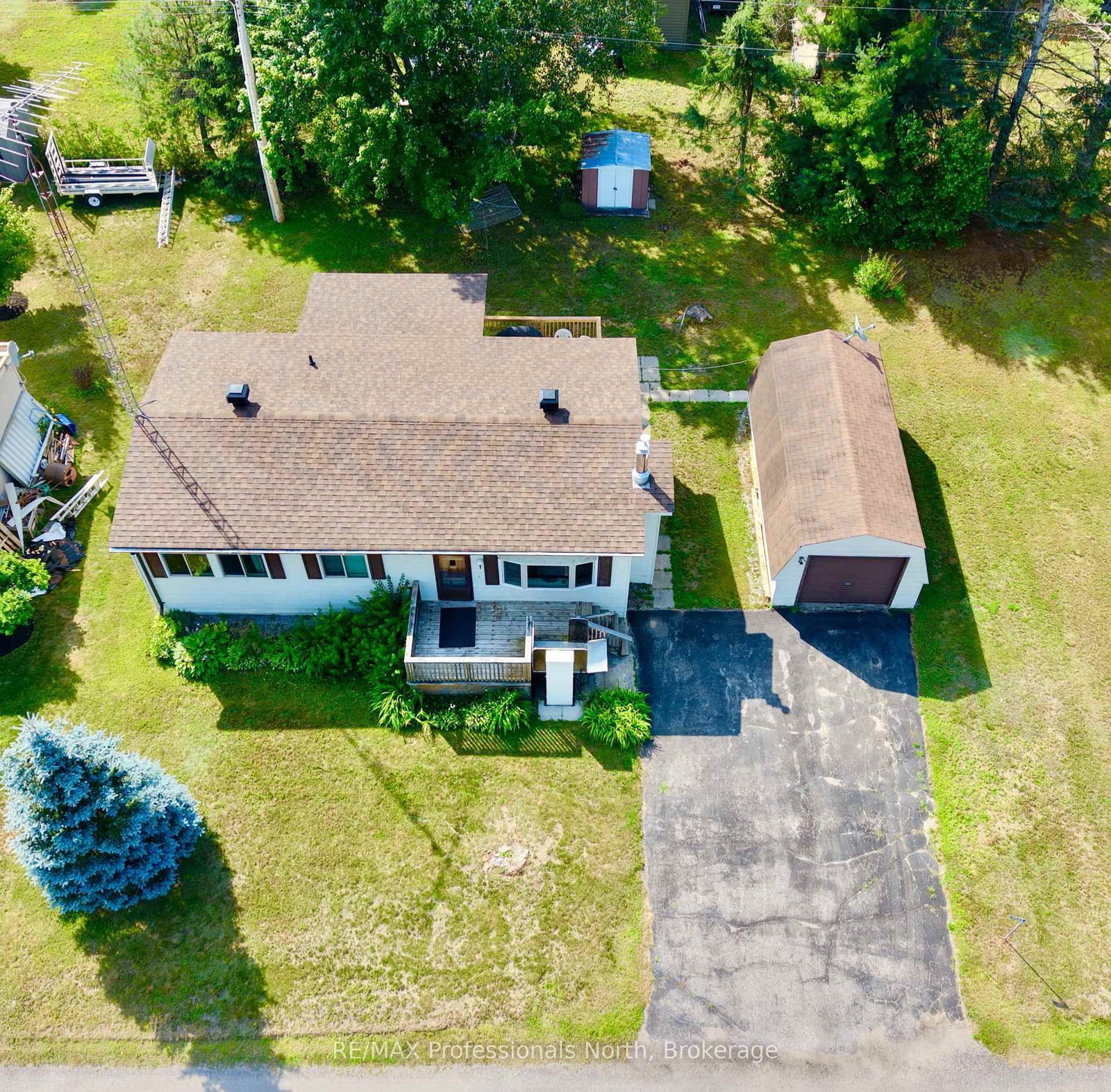 1034 Eighth Lane • Minden Hills, ON photo 41