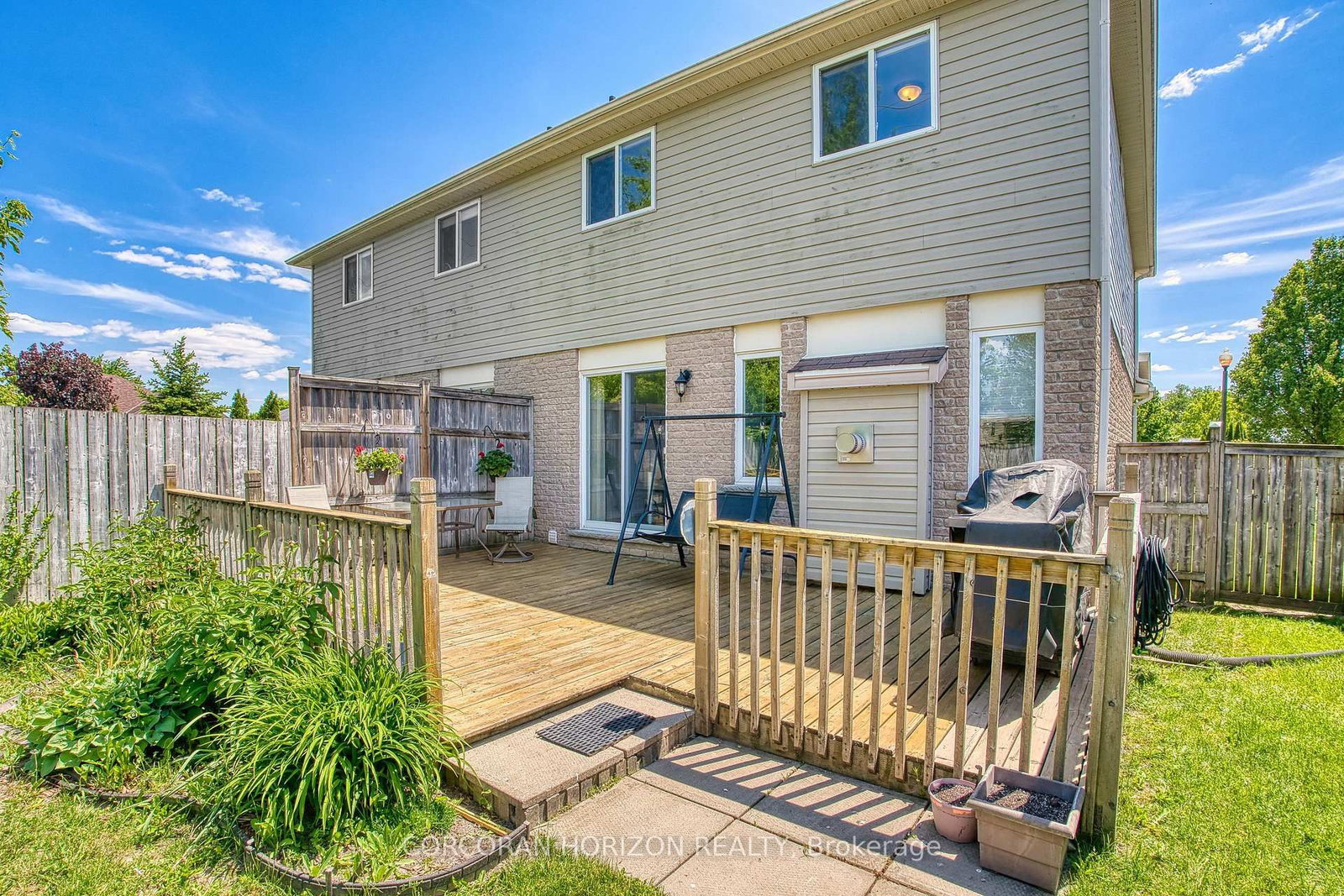 35 Lady Court • St. Marys, ON photo 9
