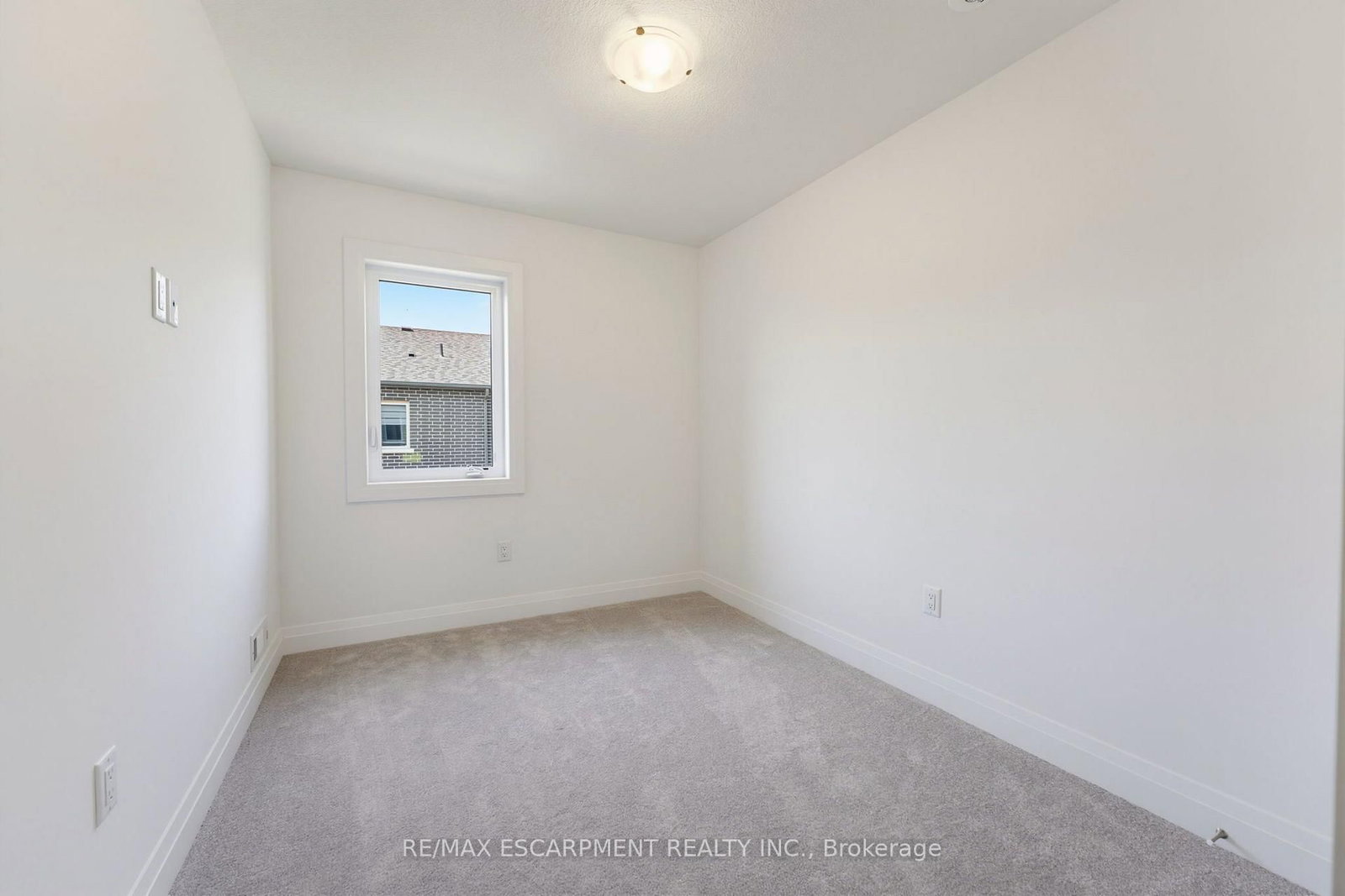 10 CLEAR VALLEY Lane • Hamilton, ON photo 15