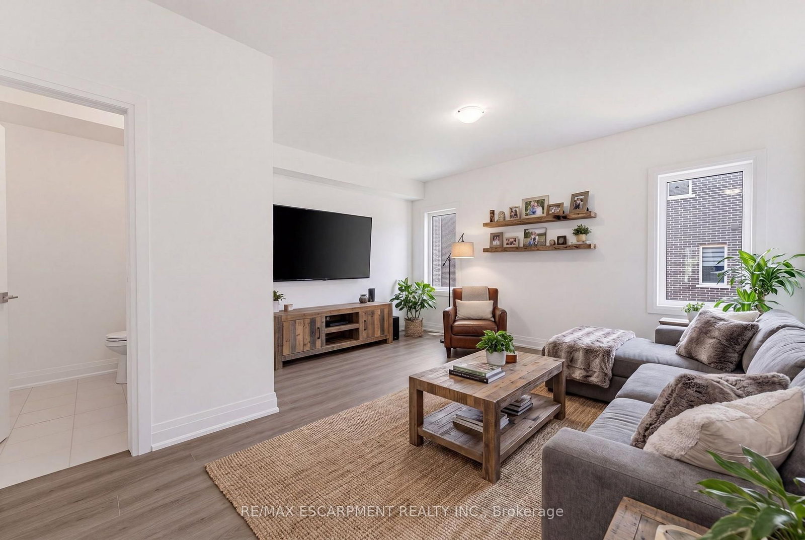 10 CLEAR VALLEY Lane • Hamilton, ON photo 7
