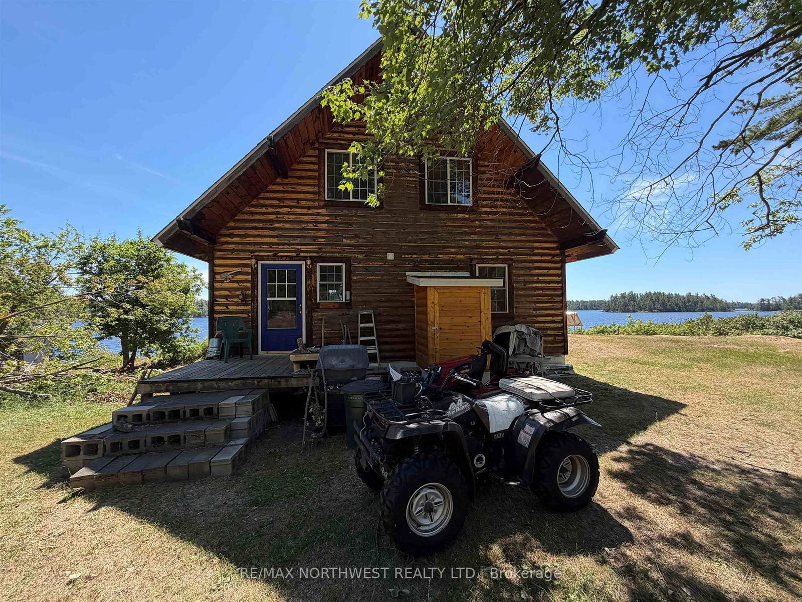 G1686 Rainy Lake • Rainy River Remote Area, ON photo 3