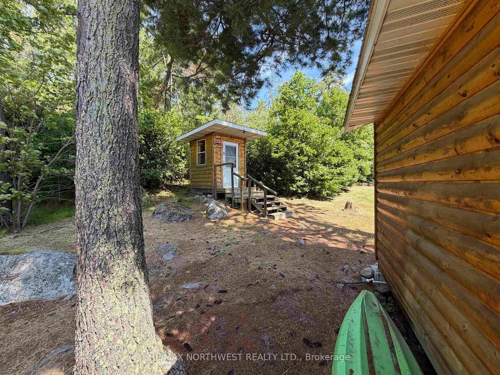 G1686 Rainy Lake • Rainy River Remote Area, ON photo 32