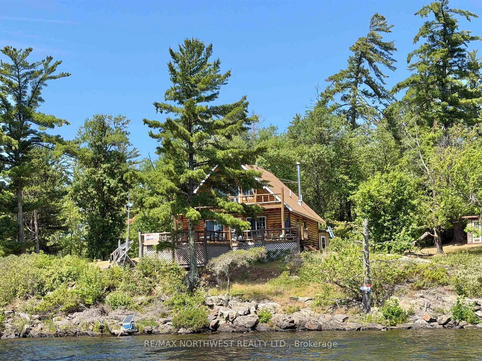 G1686 Rainy Lake • Rainy River Remote Area, ON photo 47