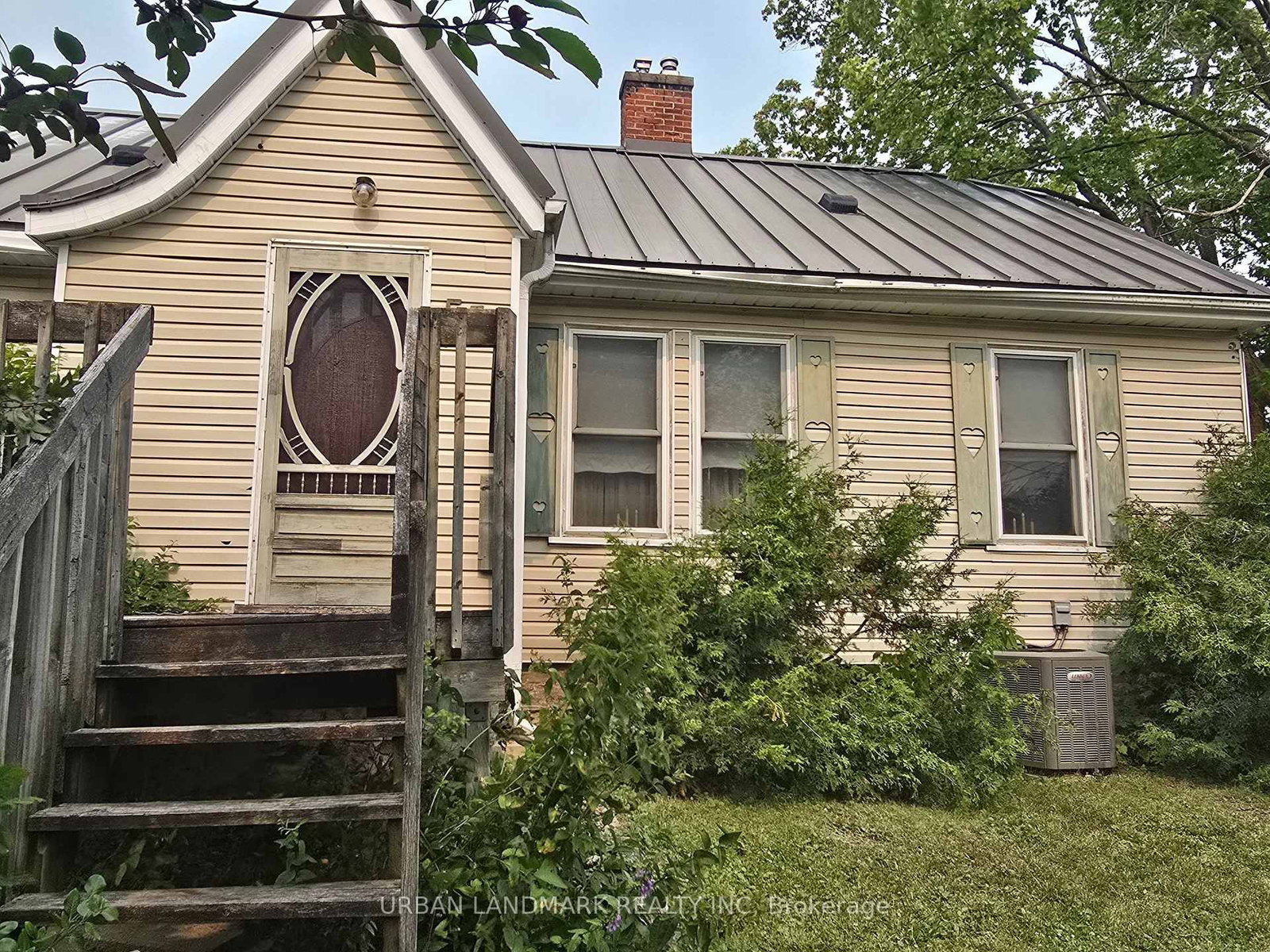 55 Nelson Street • Madoc, ON photo 4