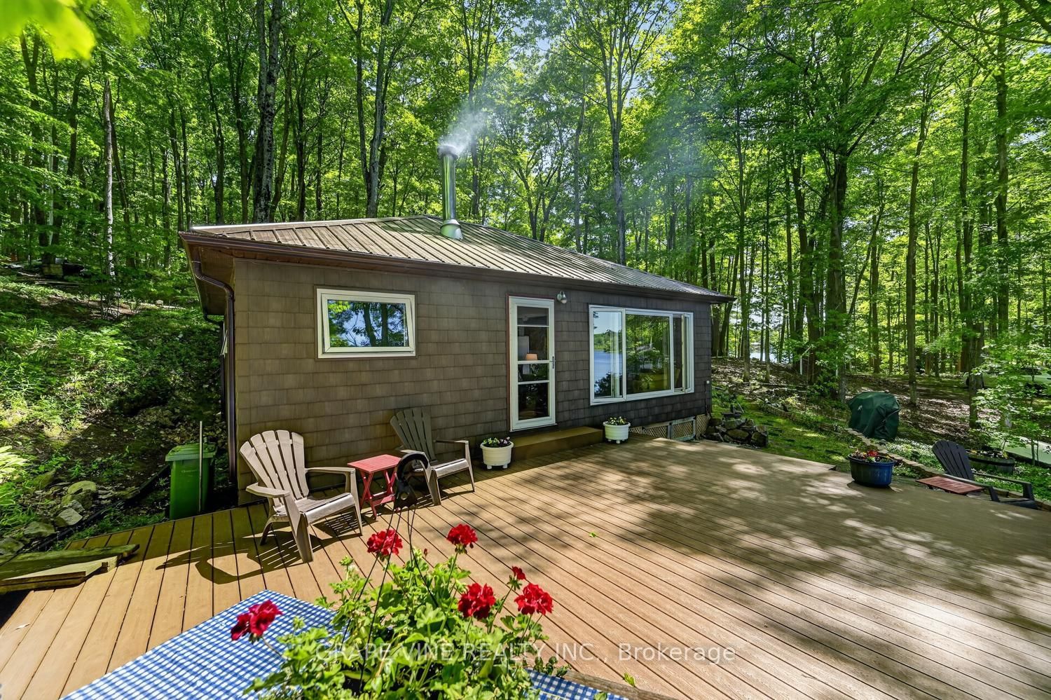 1010 Firefly Lane • Perth Road, ON photo 28