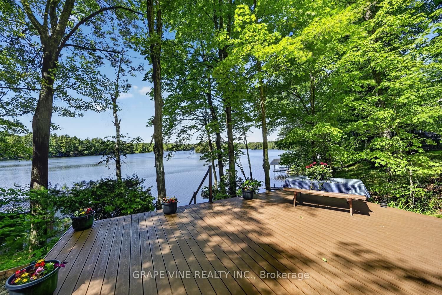 1010 Firefly Lane • Perth Road, ON photo 8